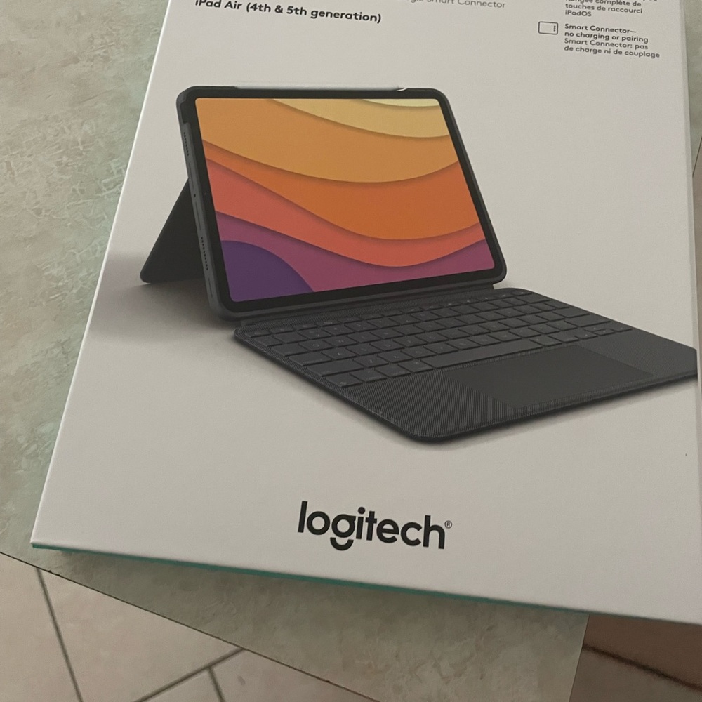 Logitech iPad case 4/5 generation 10.9 inch